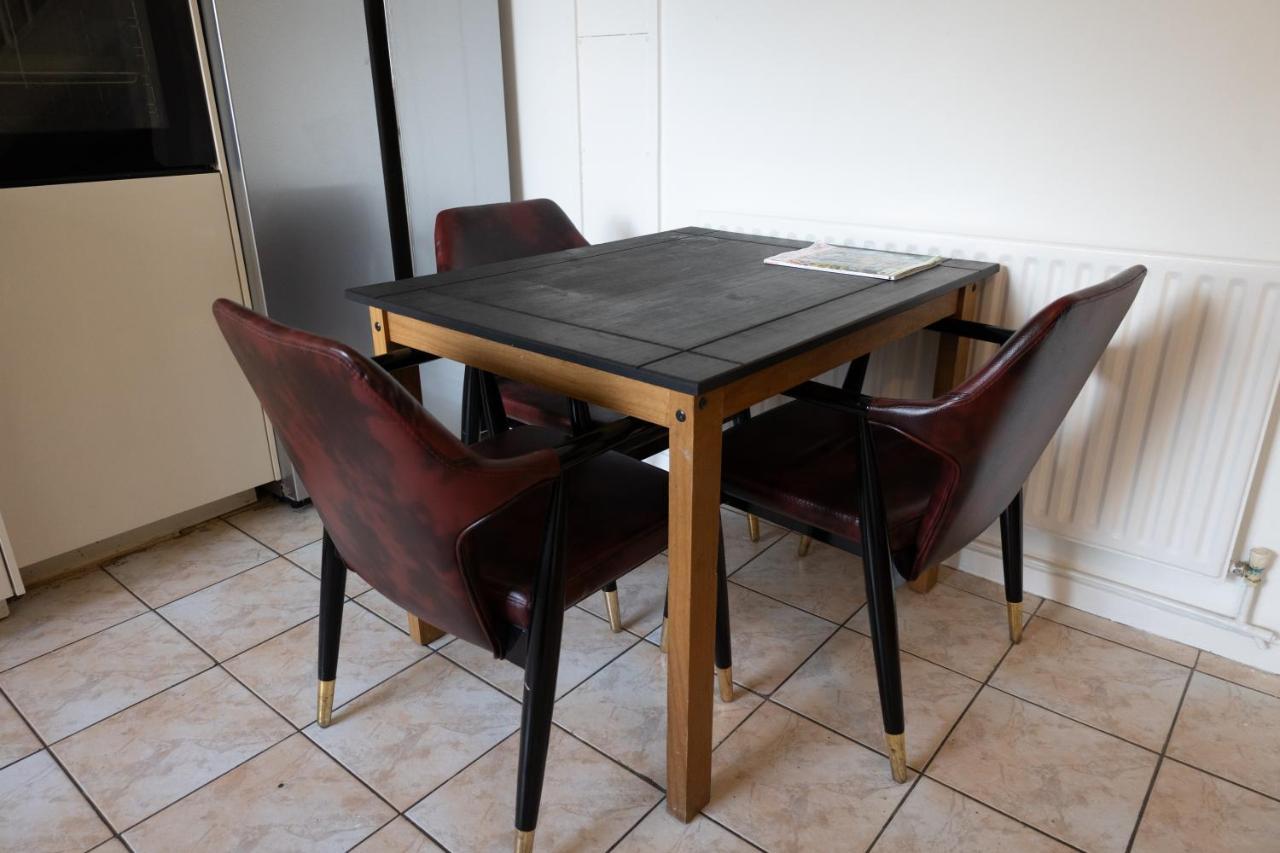 London - 4 Bed - Sleeps 8 - Garden - Pet Friendly Villa Eksteriør bilde