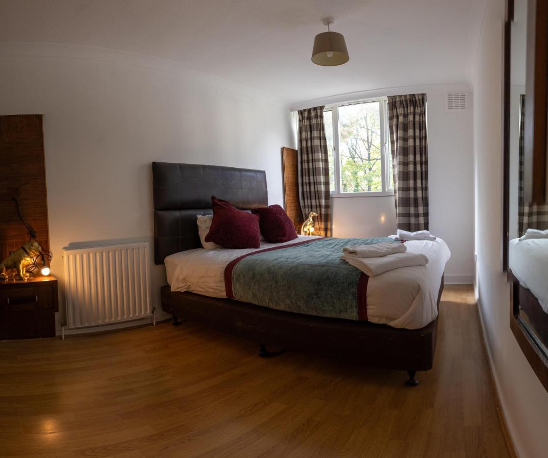 London - 4 Bed - Sleeps 8 - Garden - Pet Friendly Villa Eksteriør bilde